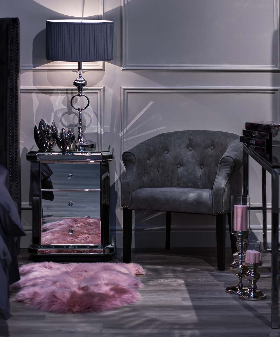 MEOR BED SIDE TABLE GD