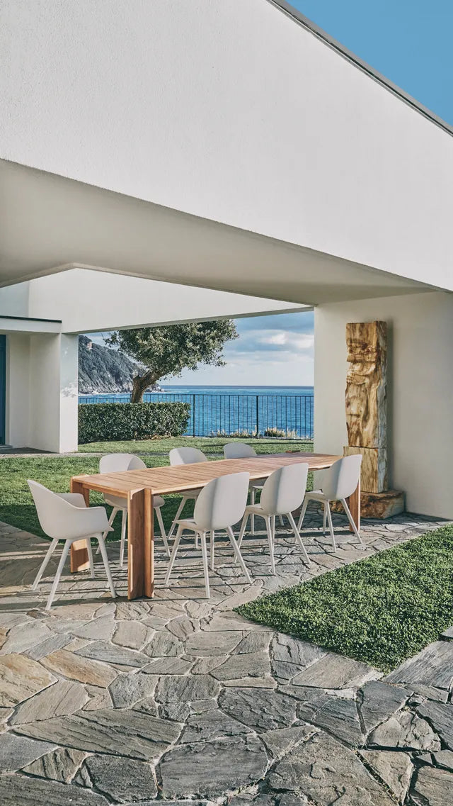 BEETLE OUTDOOR DINING CHAIR
