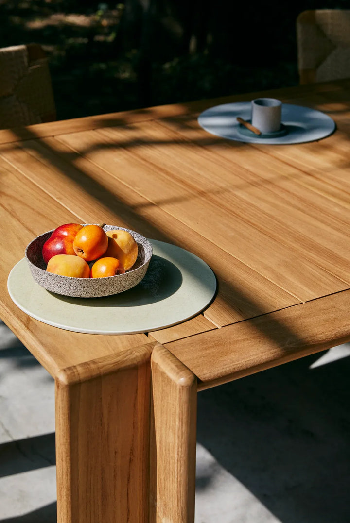 ATMOSFERA DINING TABLE
