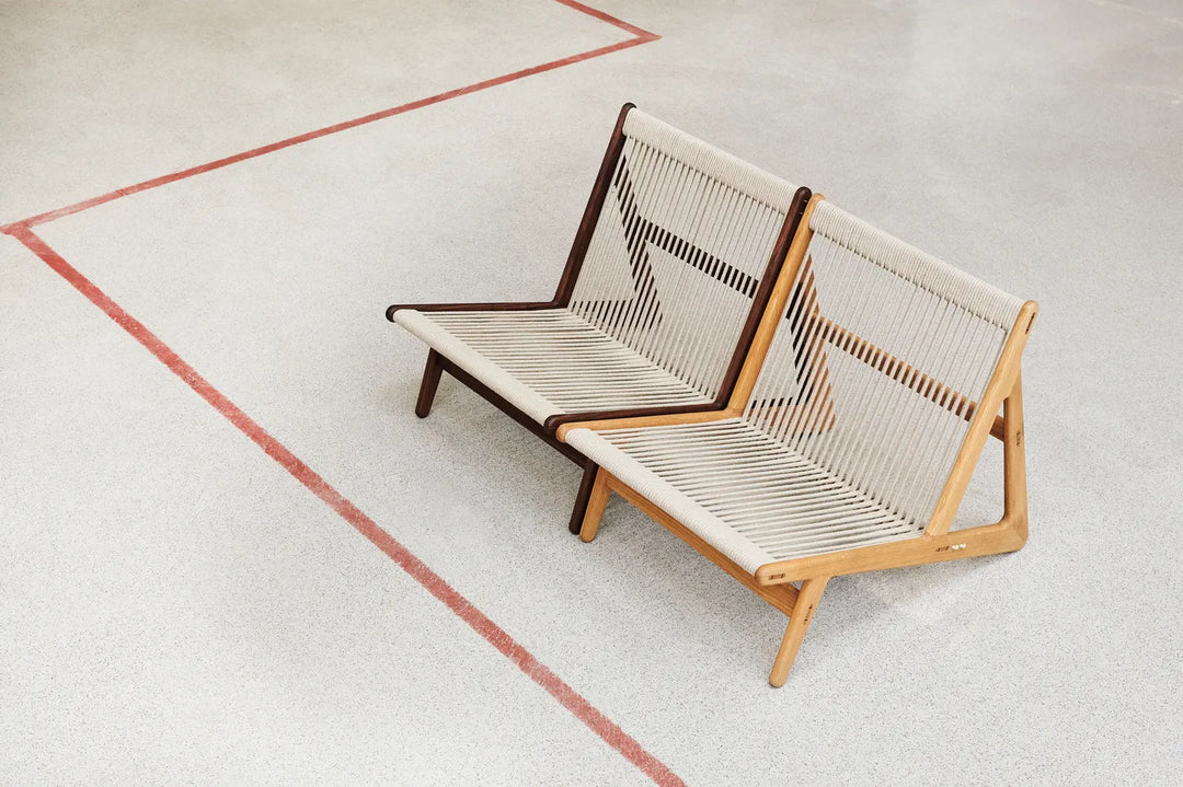 MR01 INITIAL ARMCHAIR