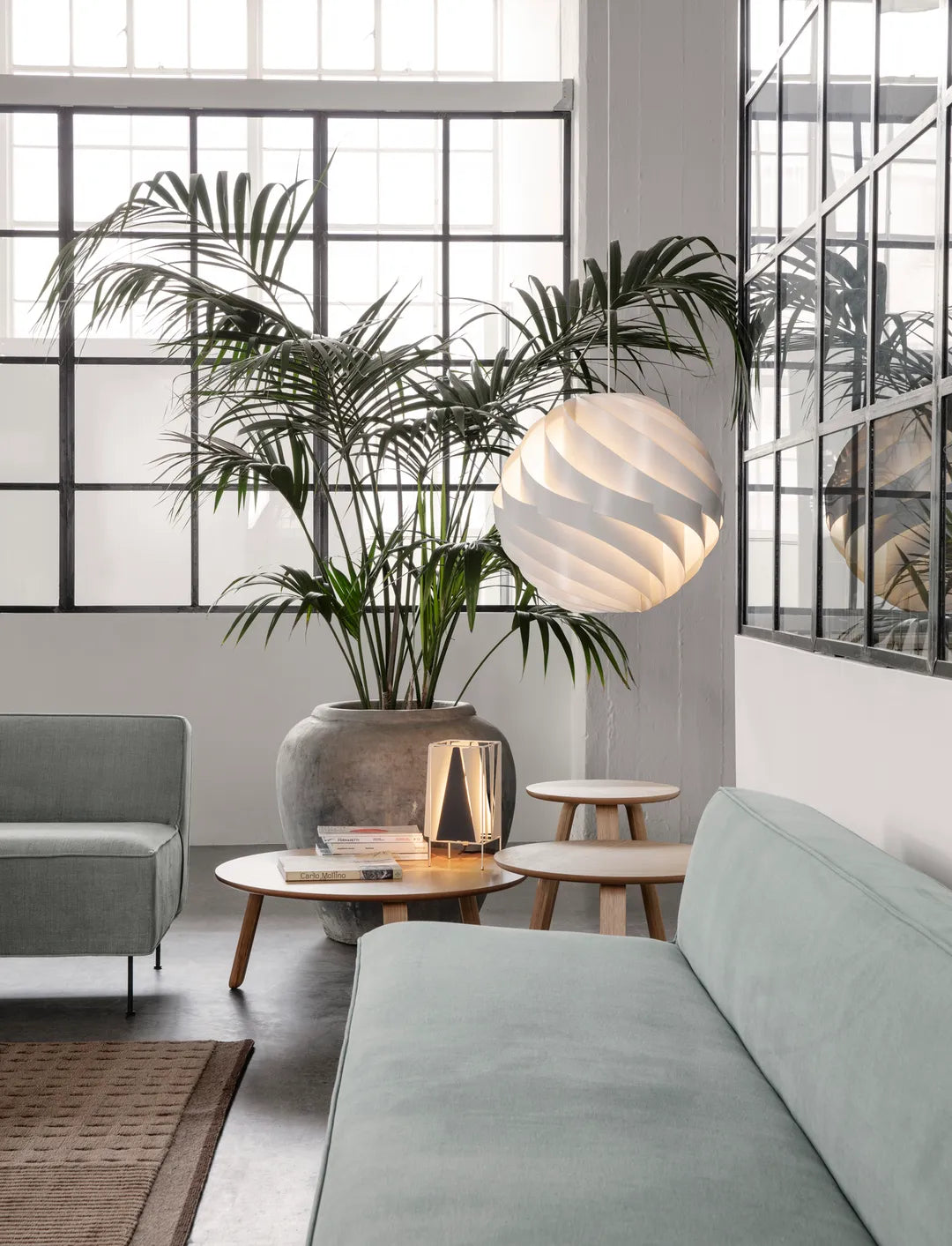 MODERN LINE SOFA