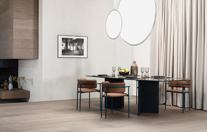 Wings Dining table