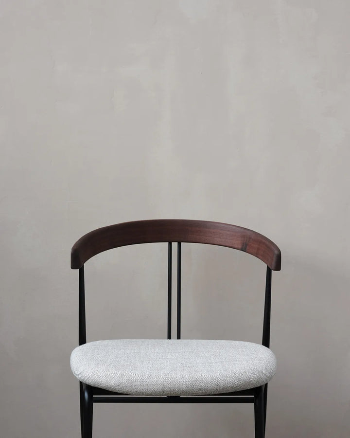 VIOLIN WALNUT DINING CHAIR