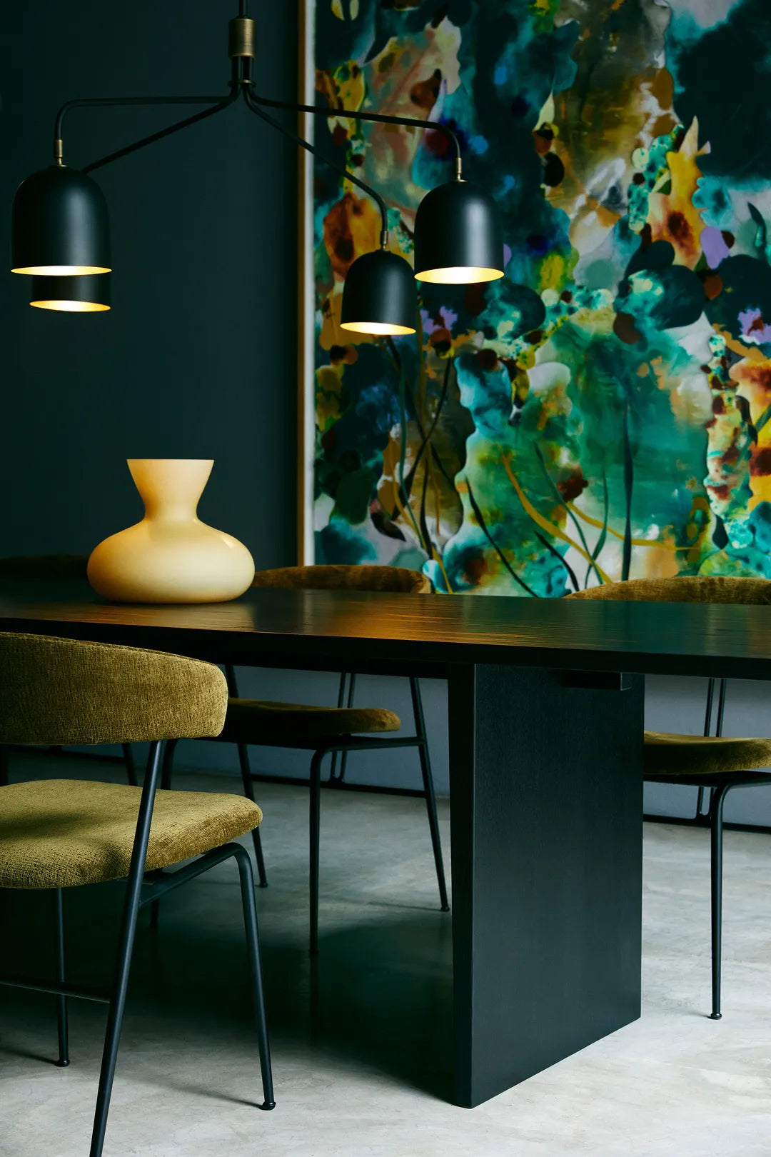 PRIVATE DINING TABLES