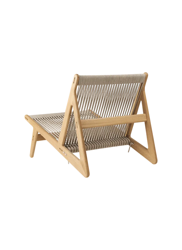 MR01 INITIAL ARMCHAIR