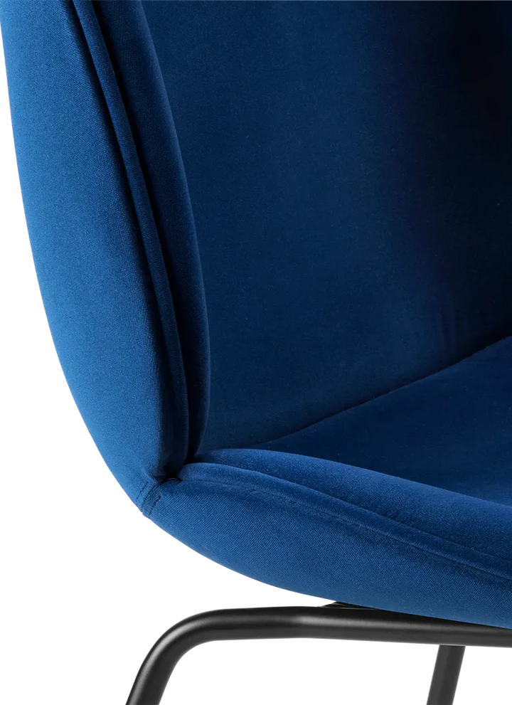 BEETLE FULLY DINING CHAIR