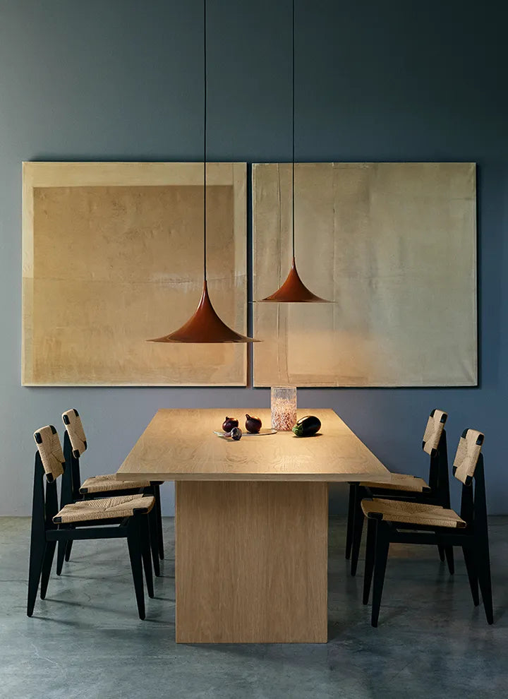 PRIVATE DINING TABLES