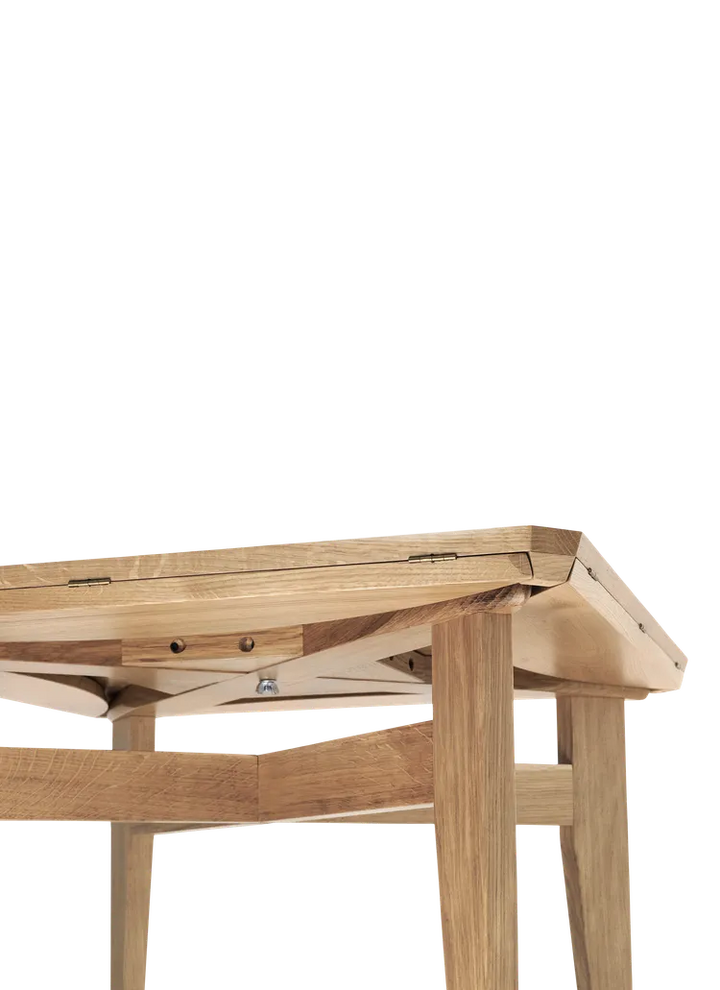 B-TABLE DINING TABLE