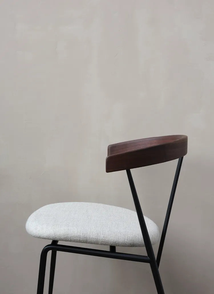 VIOLIN WALNUT DINING CHAIR