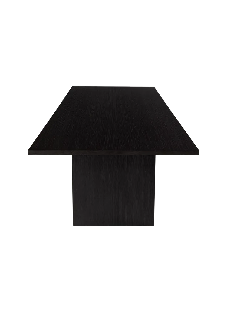 PRIVATE DINING TABLES