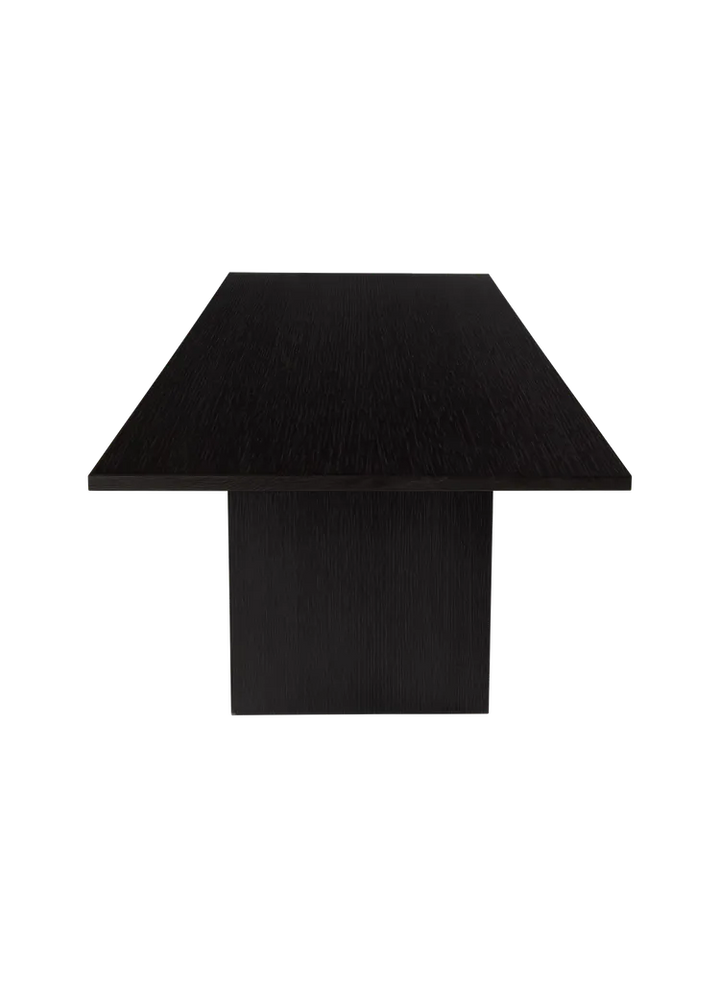PRIVATE DINING TABLES