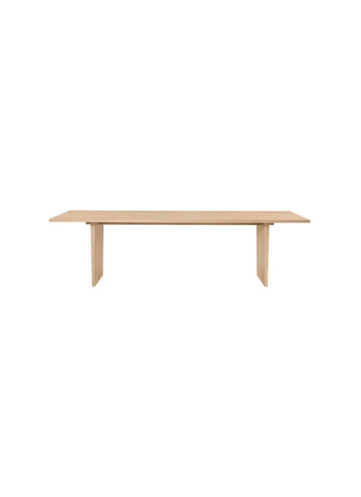 PRIVATE DINING TABLES
