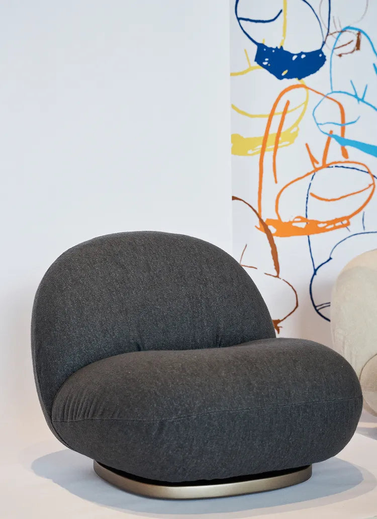 UNICEF GUBI ARMCHAIR
