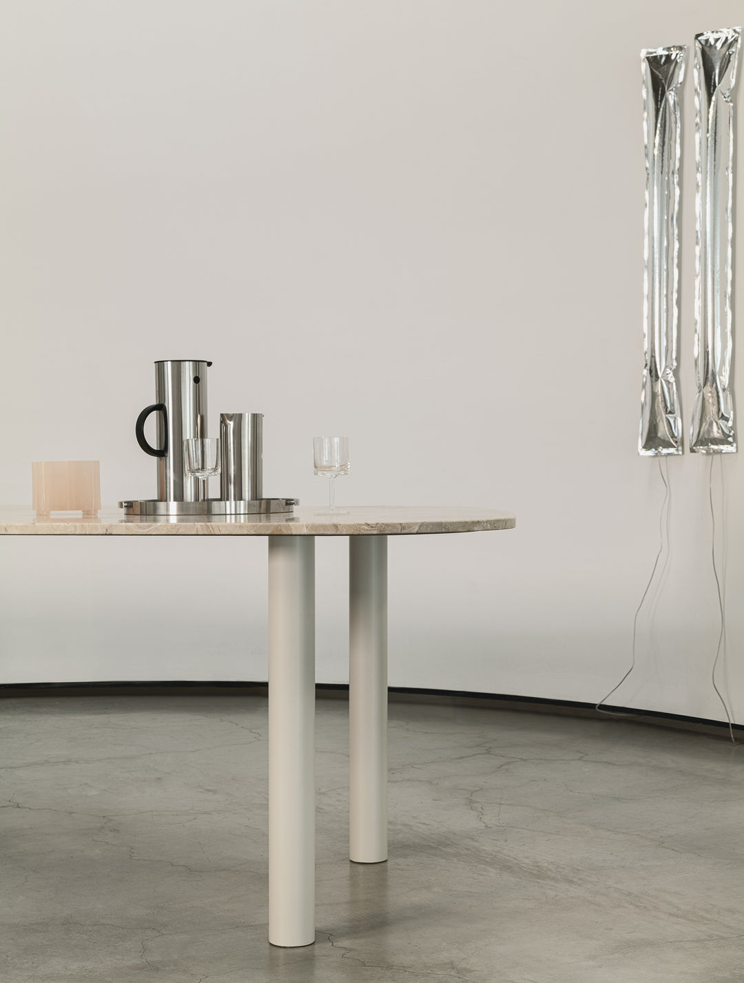tango Dining table