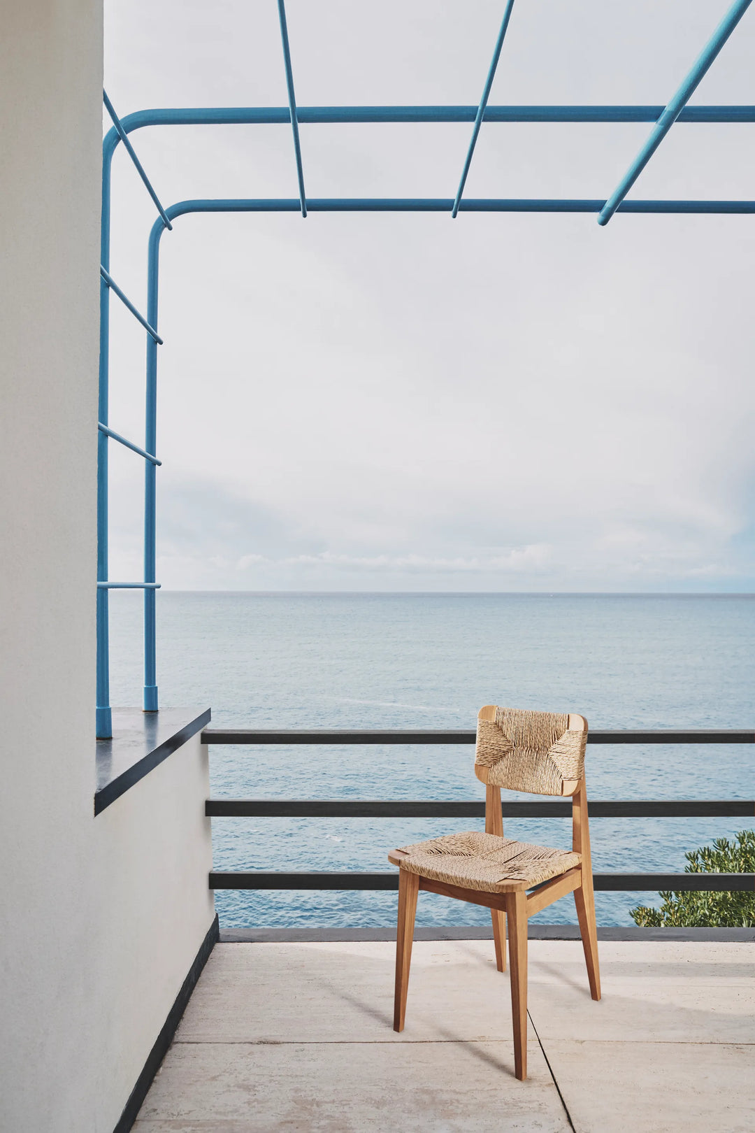 C-CHAIR OUTDOOR DINING CHAIR