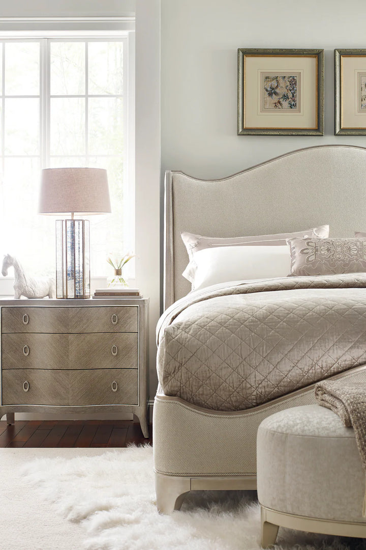 Serpentine Cream Bed