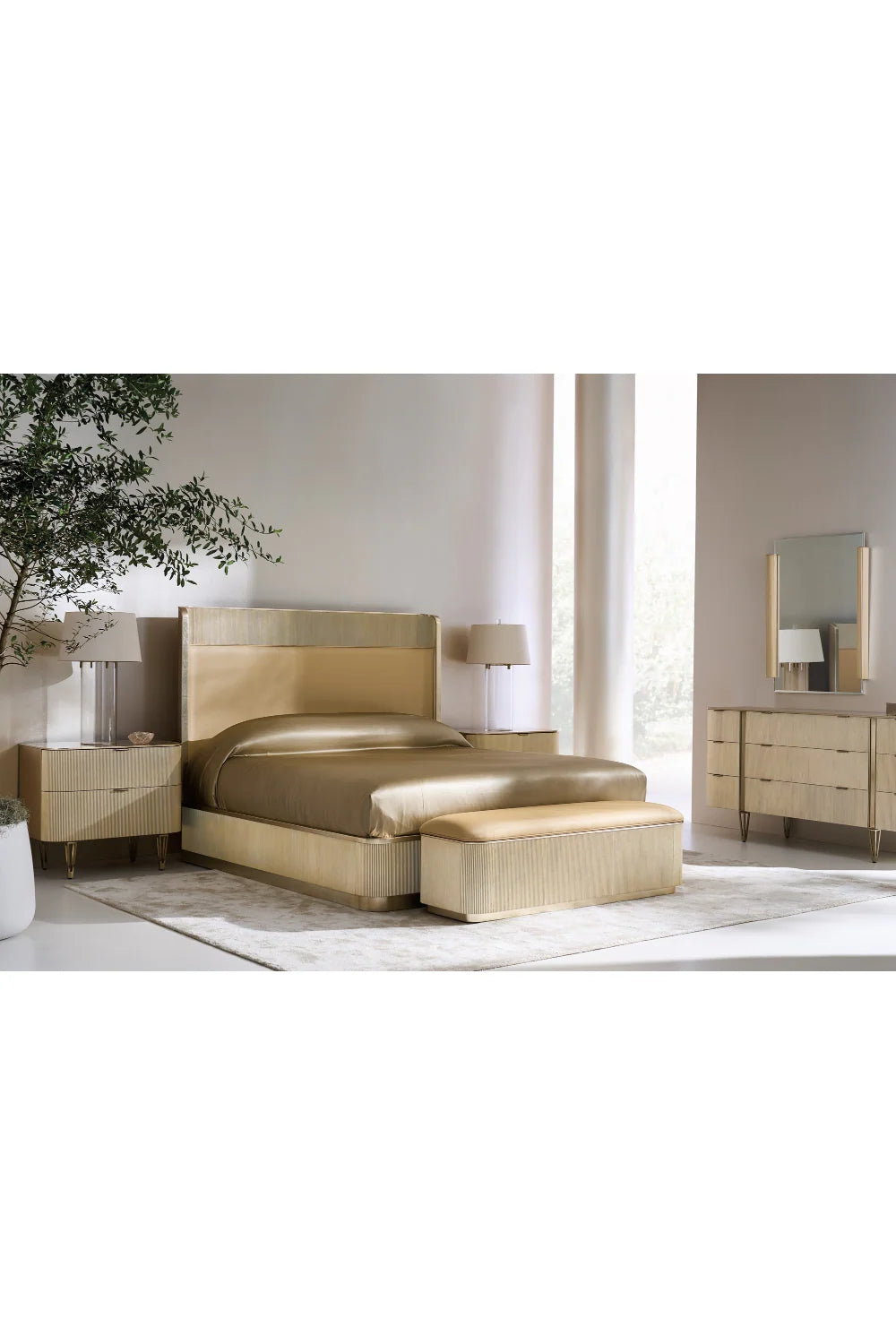 Gold Trim Reeded Queen Bed