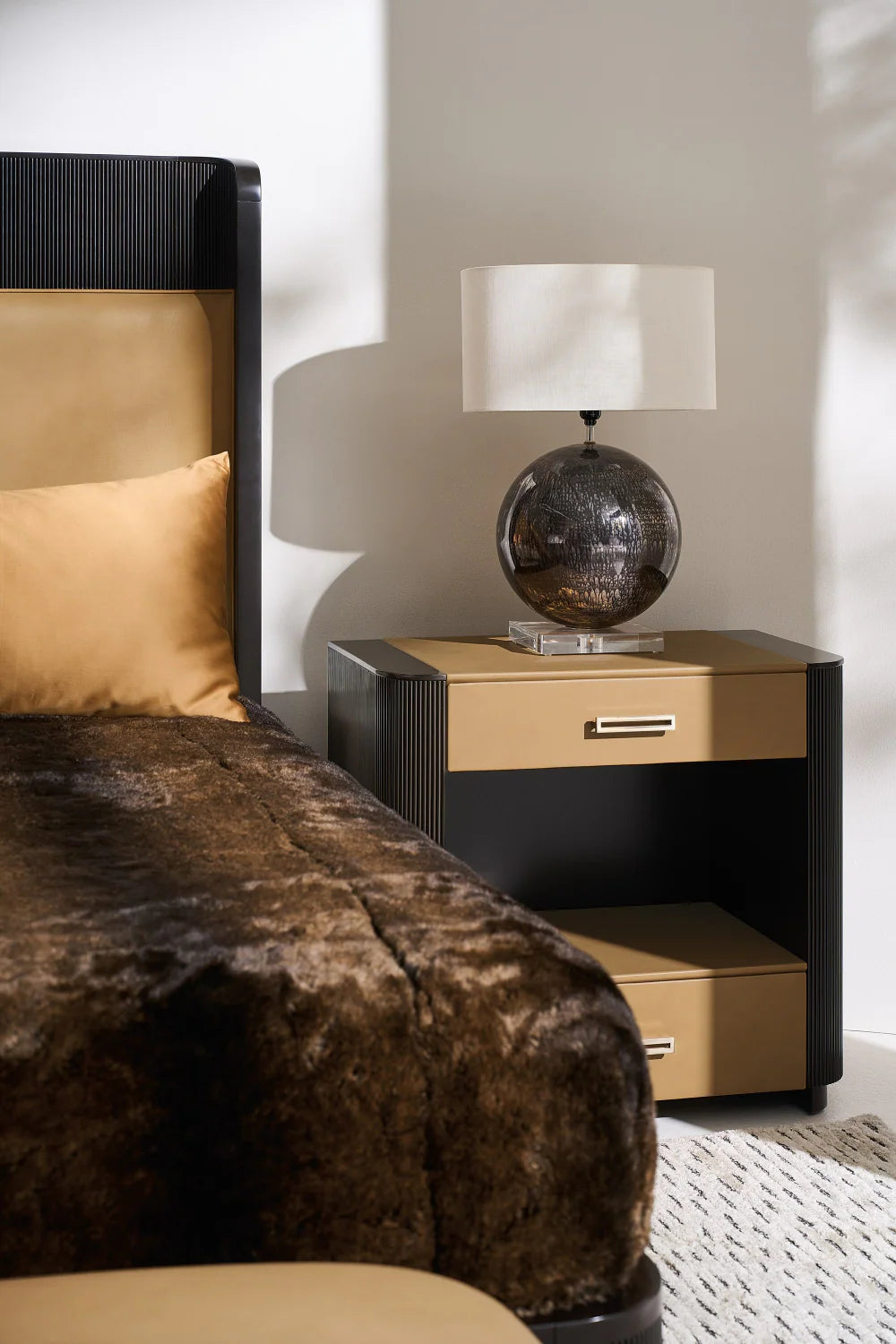 Gold Trim Reeded Queen Bed