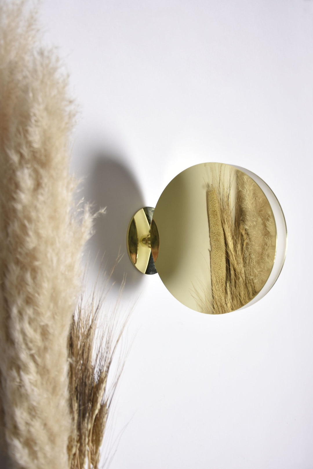 MYRA wall lamp