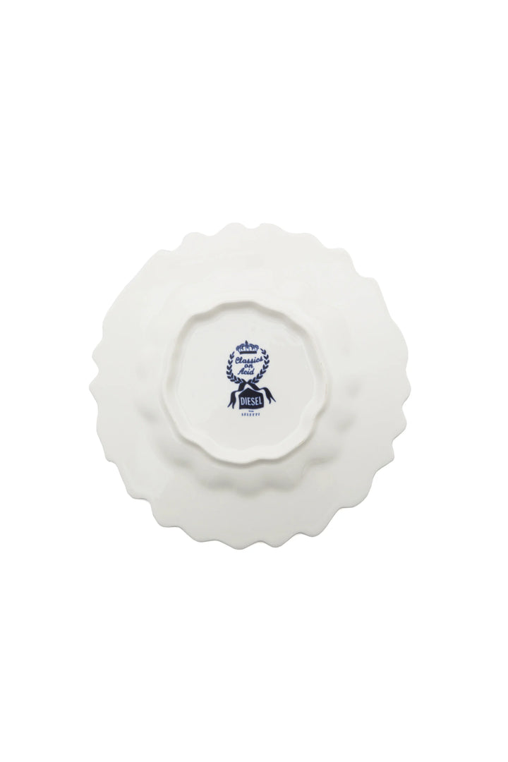 Porcelain dessert plate ondata