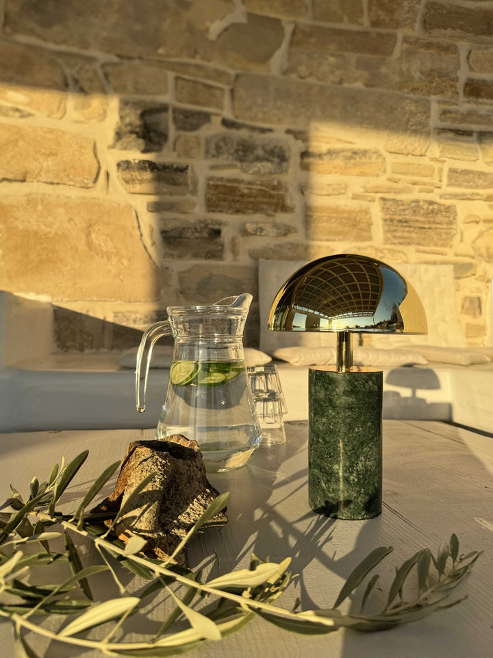 ADEI portable lamp