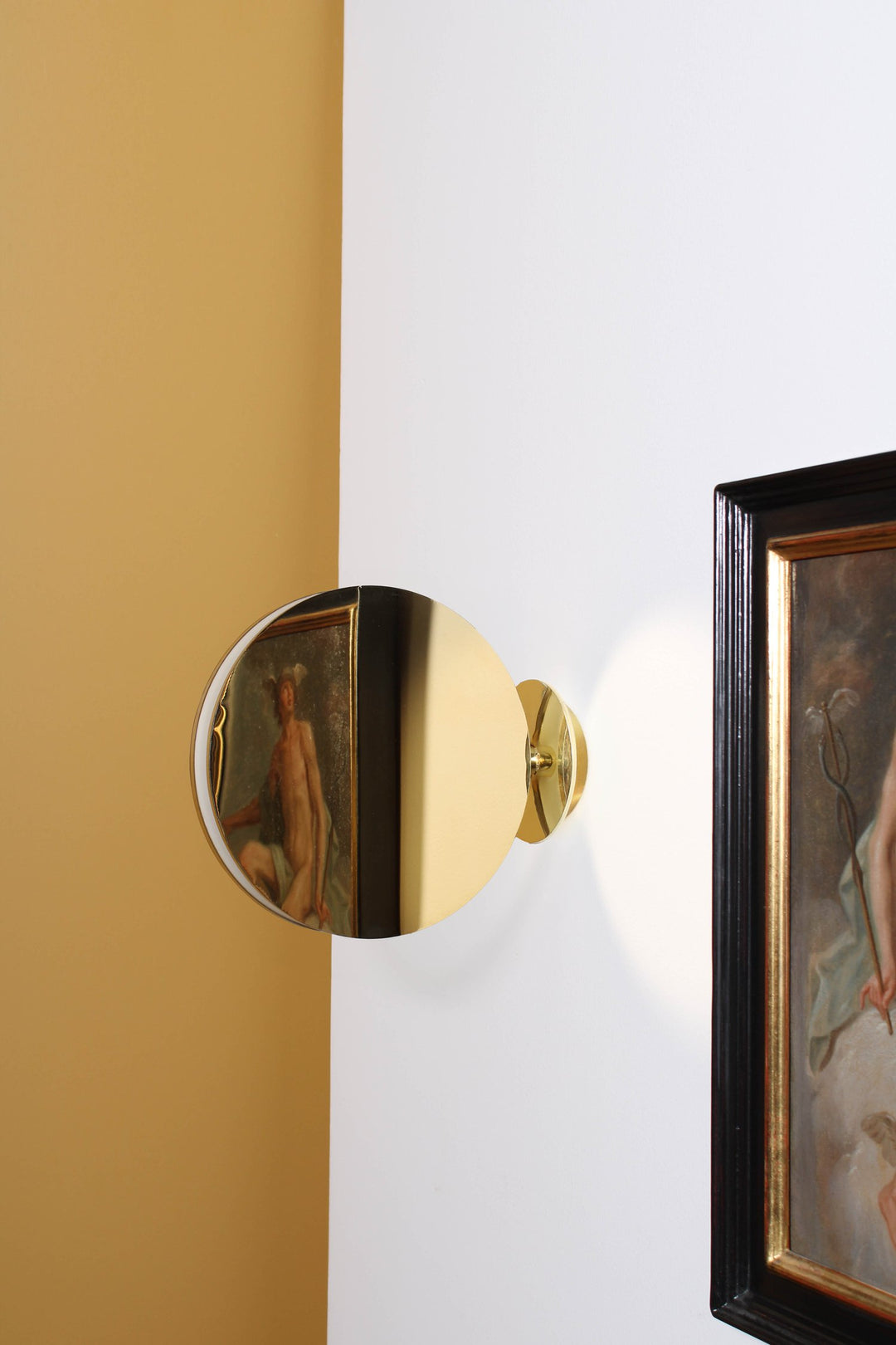 MYRA wall lamp