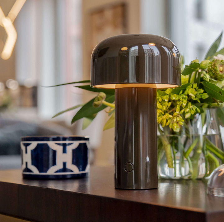 Bellhop Table