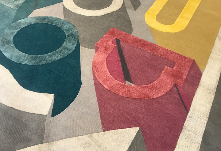 AREA RUG