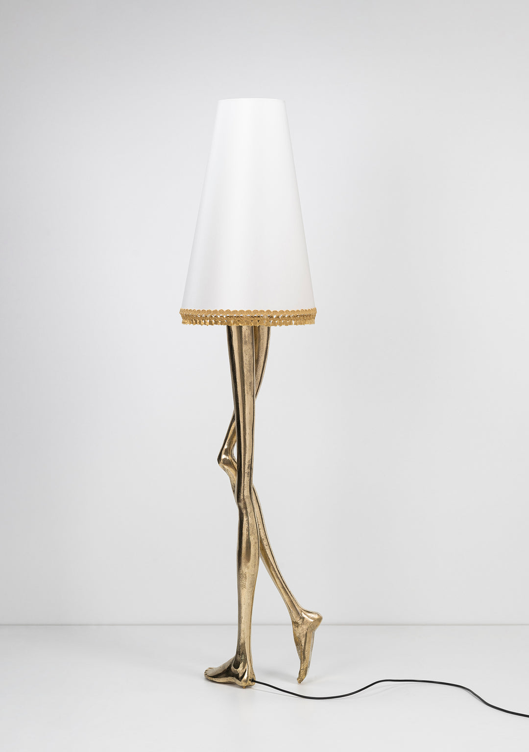 Monroe Floor Lamp white