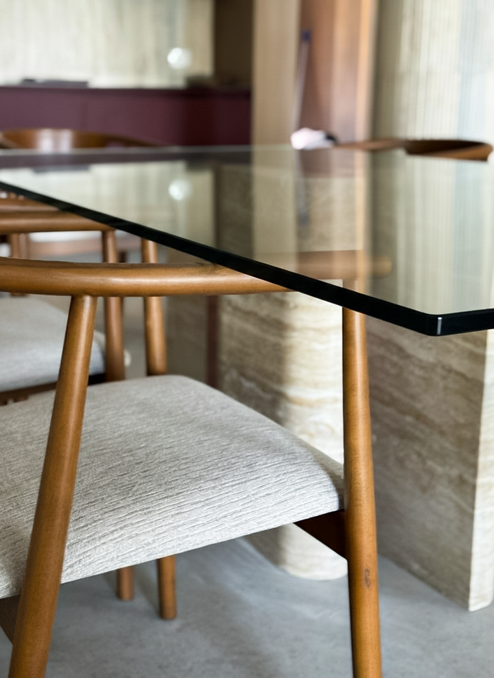 HIVE+  DINING TABLE