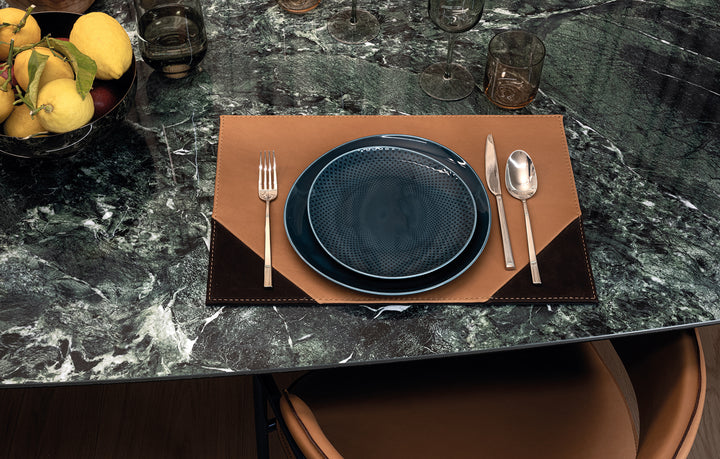Wings Dining table