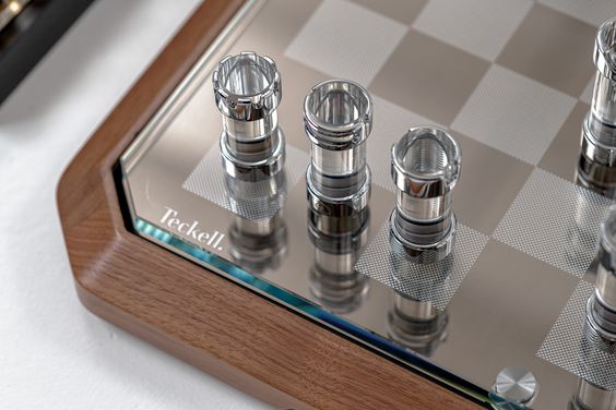 STRATEGO WOOD CHESS TABLE TL