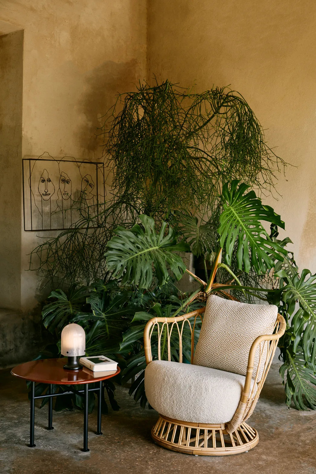 GRACE ARMCHAIR