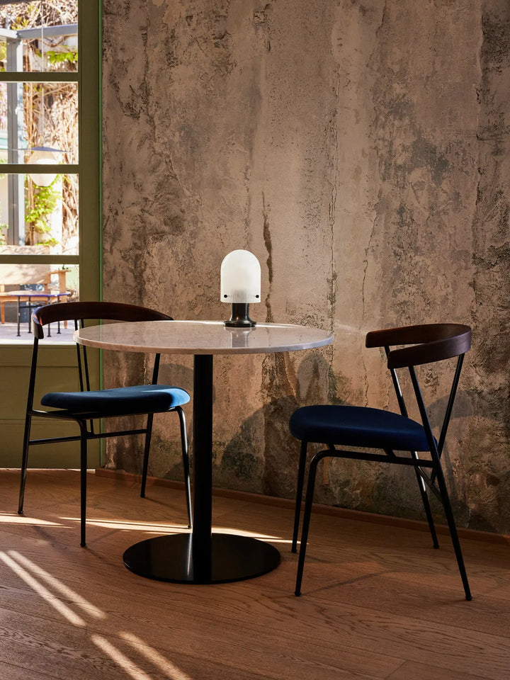 THE 1.0 DINING TABLE