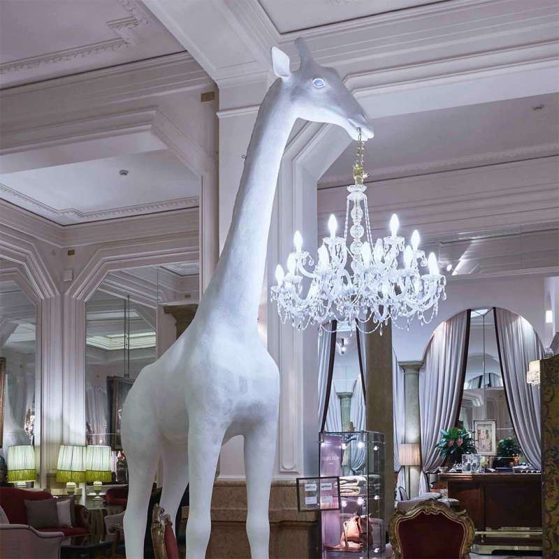 GIRAFFE IN LOVE XL INDOOR