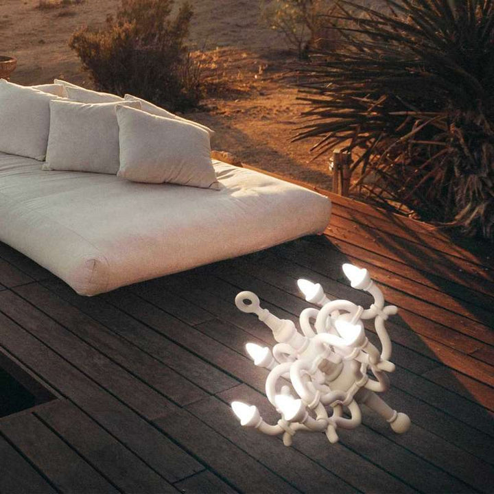 FALLEN CHANDELIER M