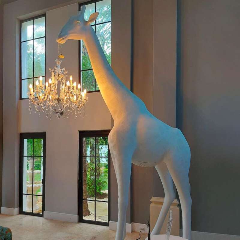 GIRAFFE IN LOVE XL INDOOR