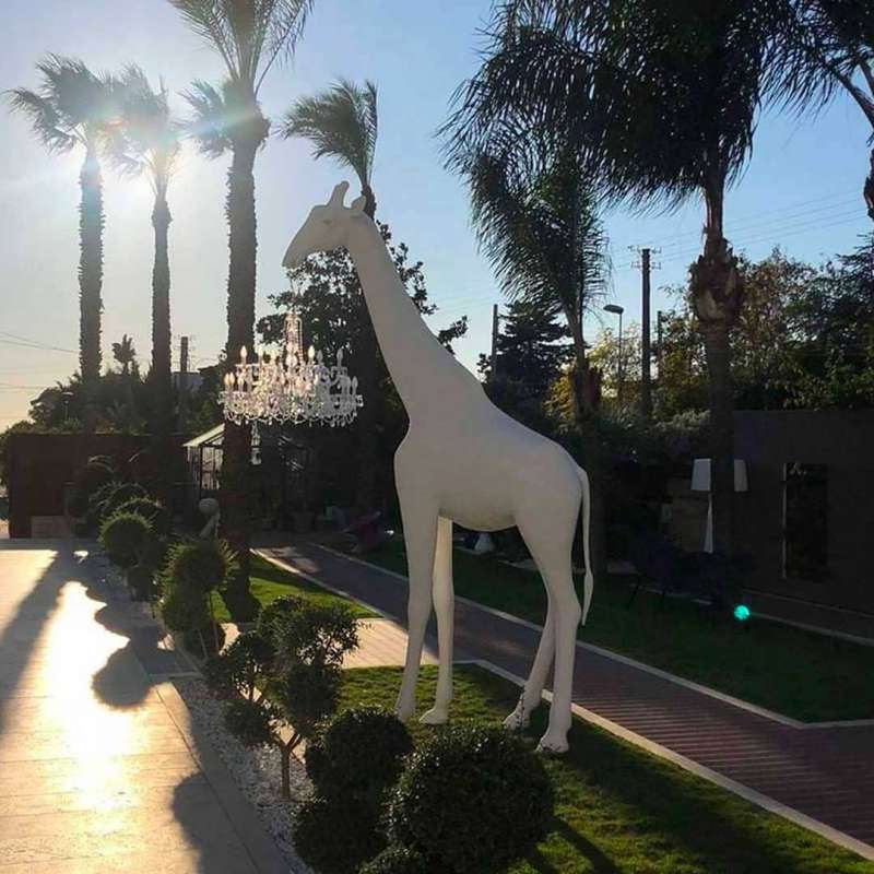 GIRAFFE IN LOVE XL OUTDOOR