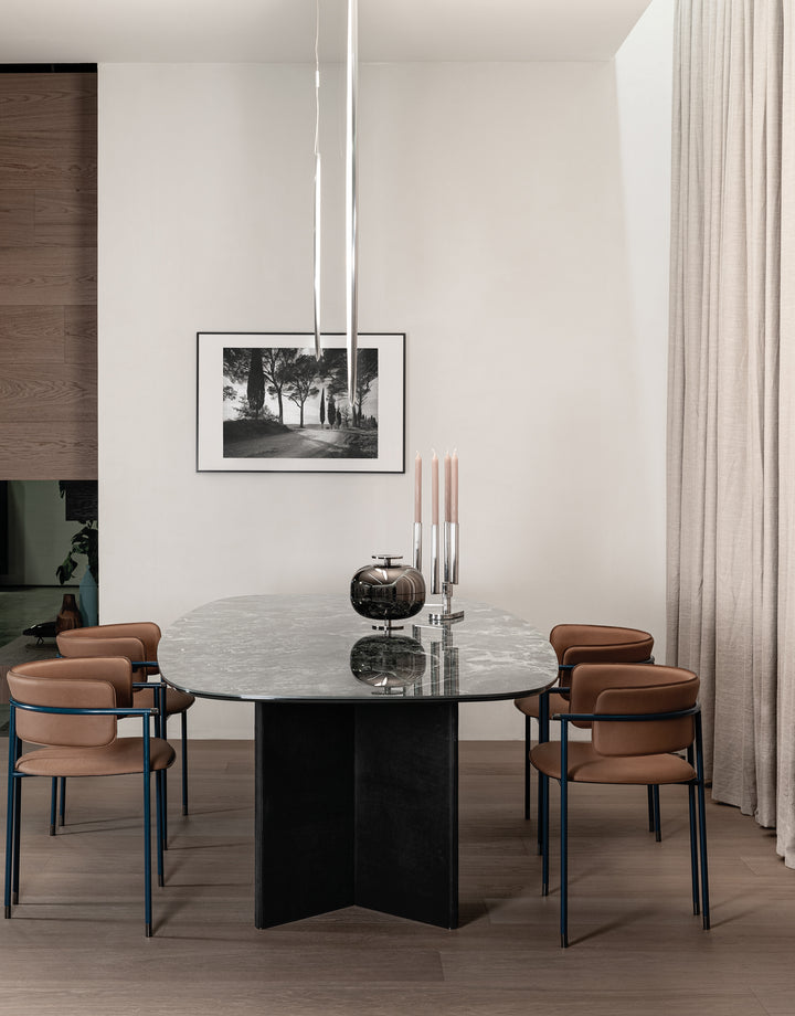 Wings Dining table