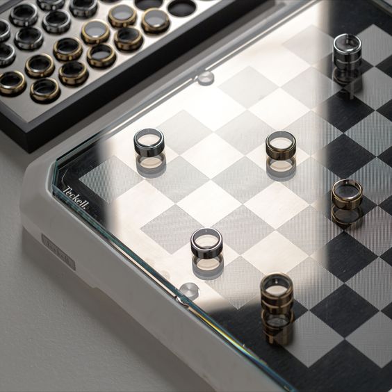 STRATEGO WHITE CHESS TABLE TL