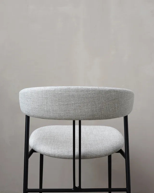 VIOLIN DINING CHAIR