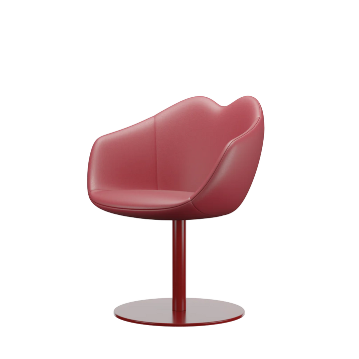 XOXO LEATHER CHAIR